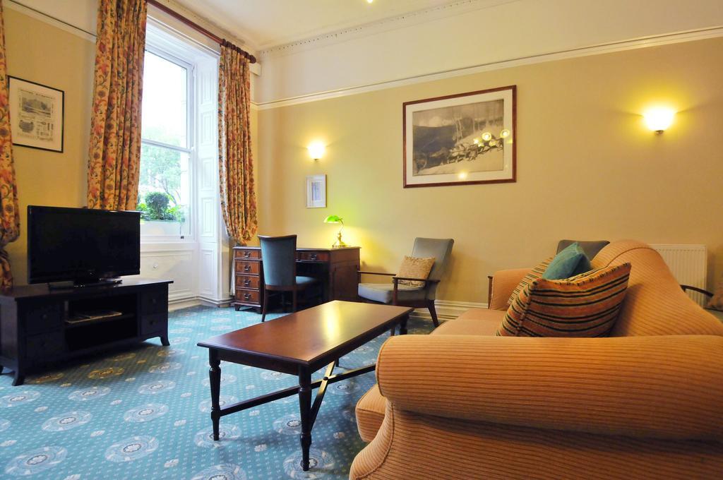 The Penn Club Bed and Breakfast London Eksteriør billede
