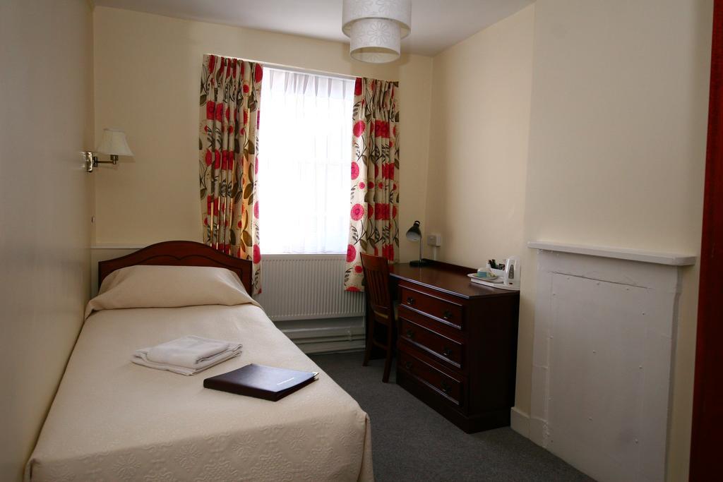 The Penn Club Bed and Breakfast London Eksteriør billede